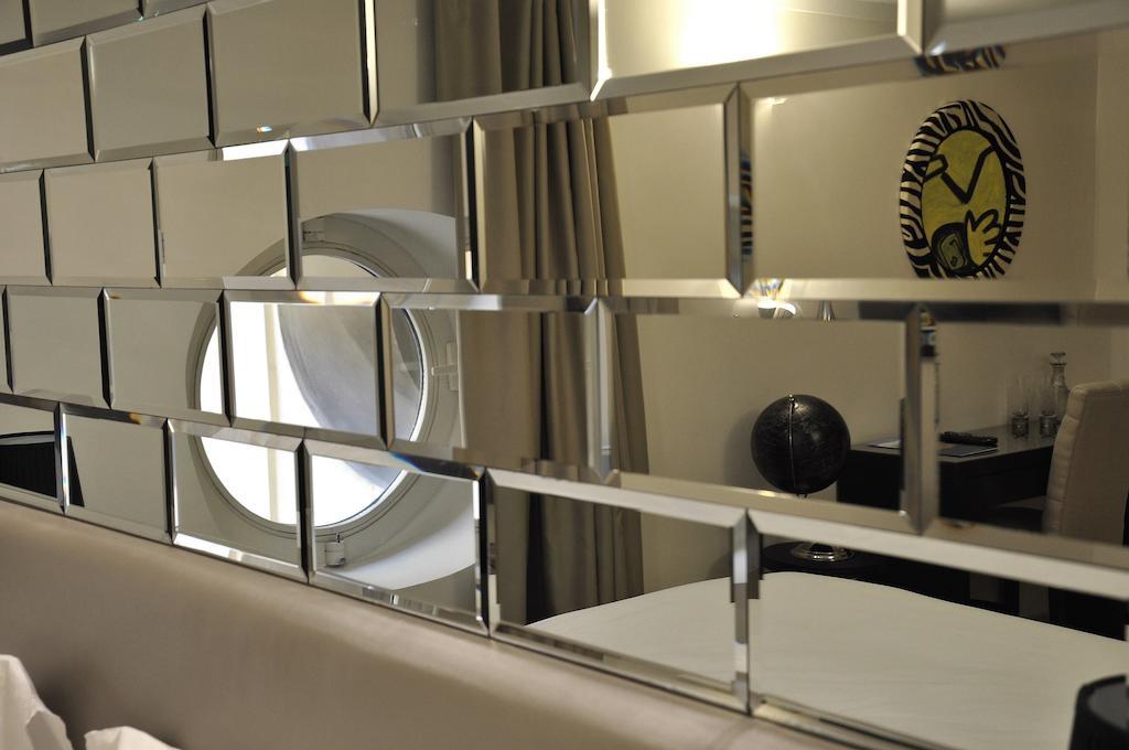 The Royals Experience Bed and Breakfast Napels Kamer foto
