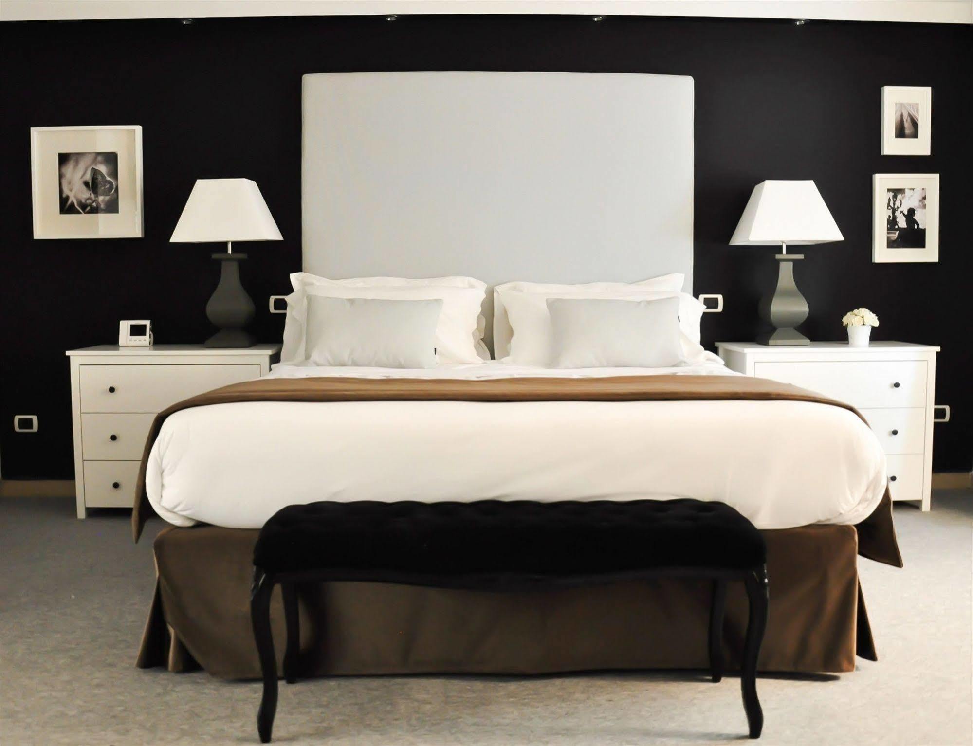 The Royals Experience Bed and Breakfast Napels Buitenkant foto